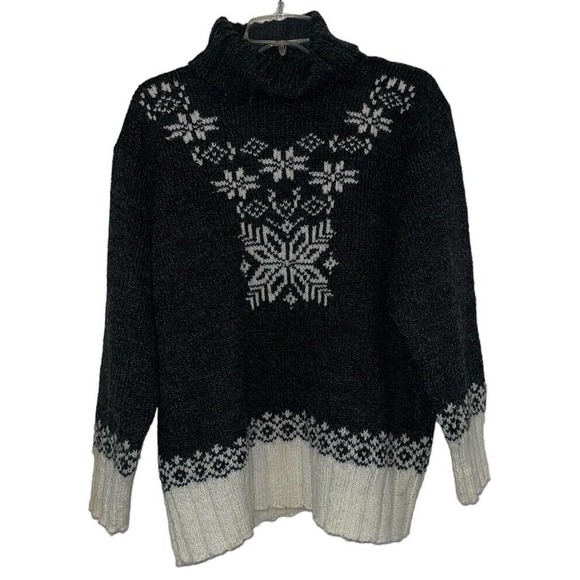 New York & Company Tops - 3 for $25-New York & Company Women’s Gray Turtleneck Sweater Size Large